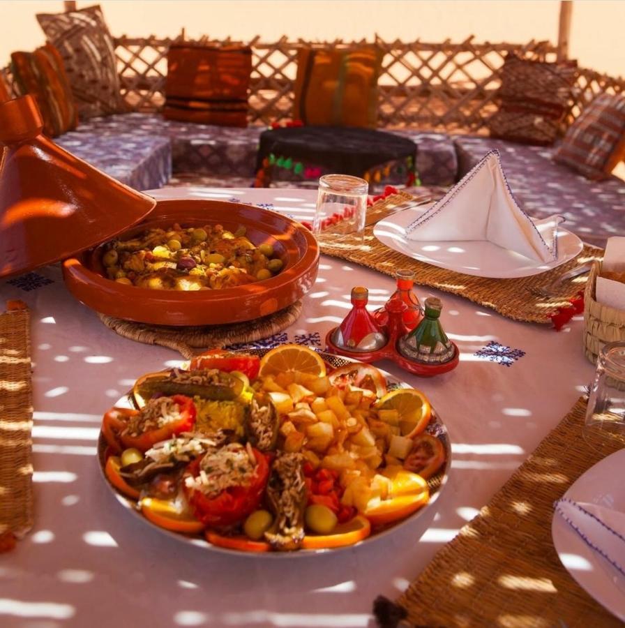 Sahara Luxury Tented Camp Мерцуга Екстериор снимка