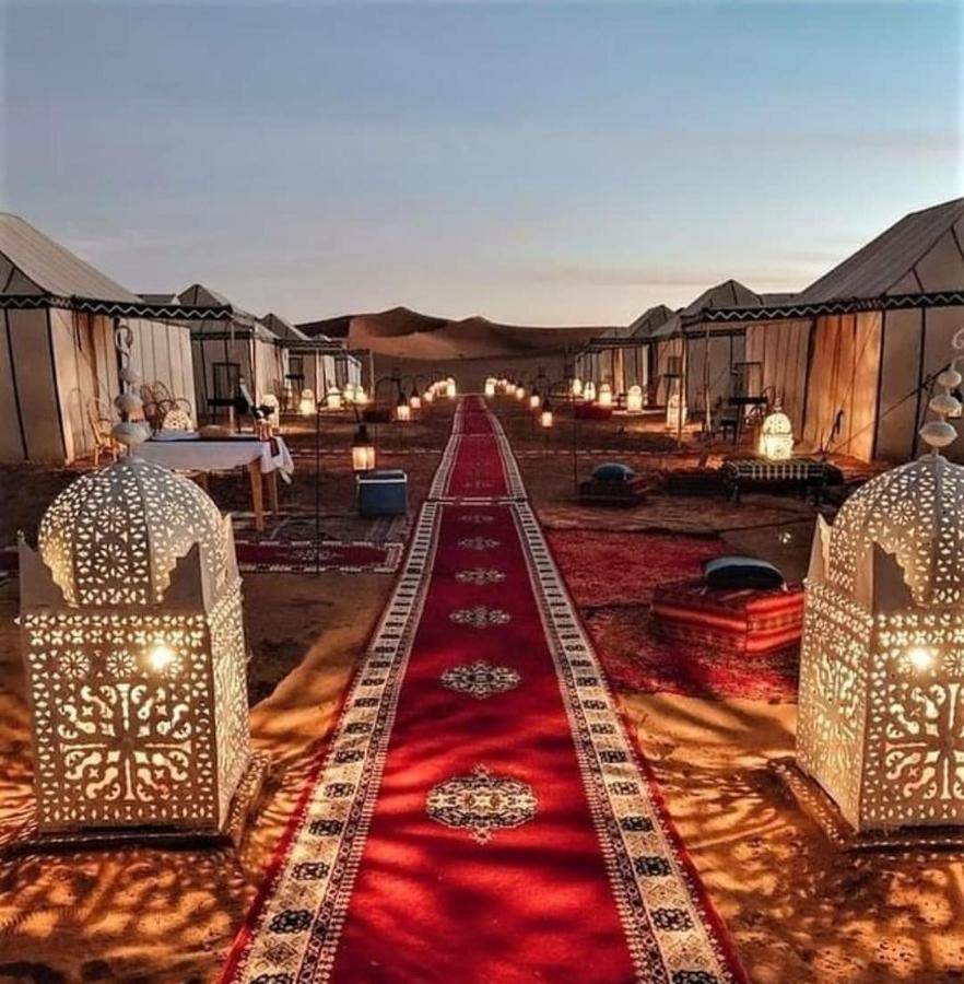 Sahara Luxury Tented Camp Мерцуга Екстериор снимка