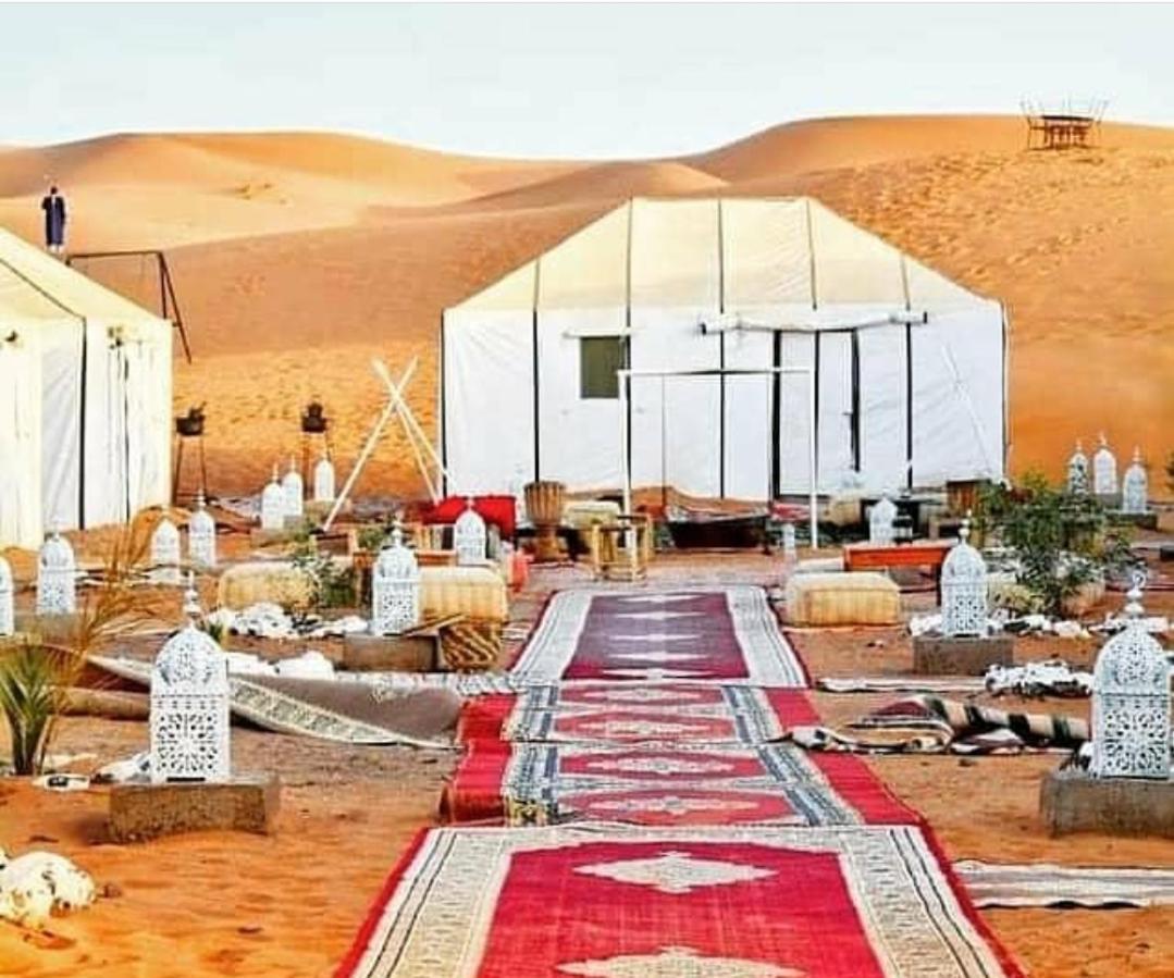 Sahara Luxury Tented Camp Мерцуга Екстериор снимка